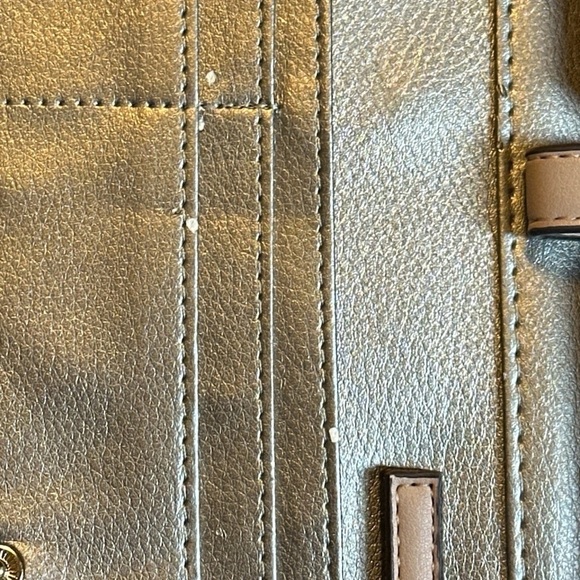 Nine West velvet quilted crossbody bag blush with gold bow and chain accents - Picture 11 of 11